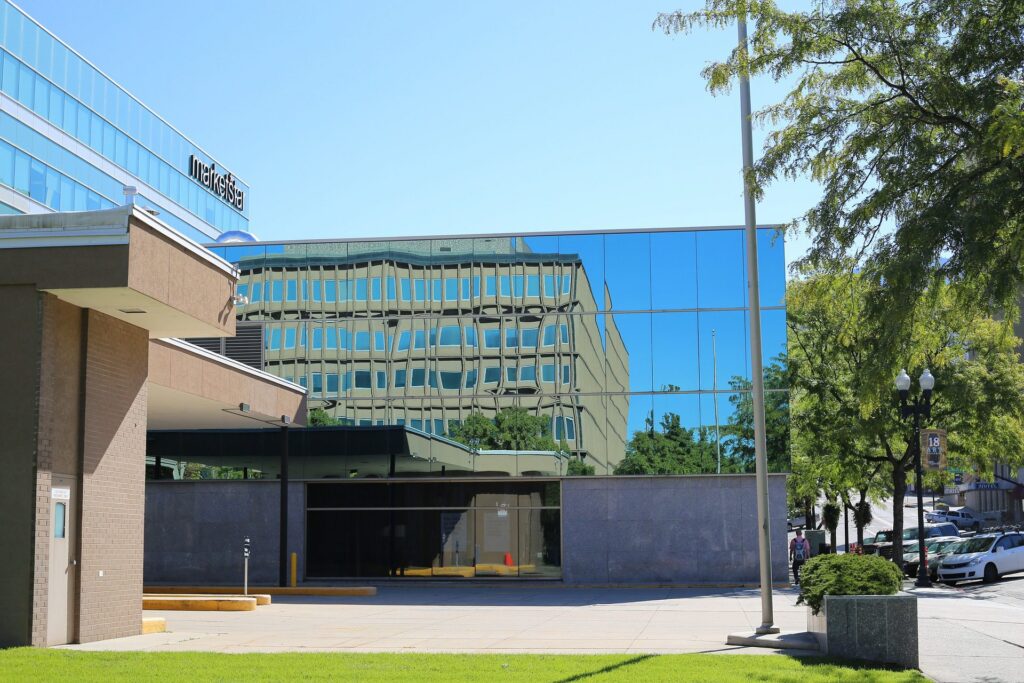 building 438002 1920